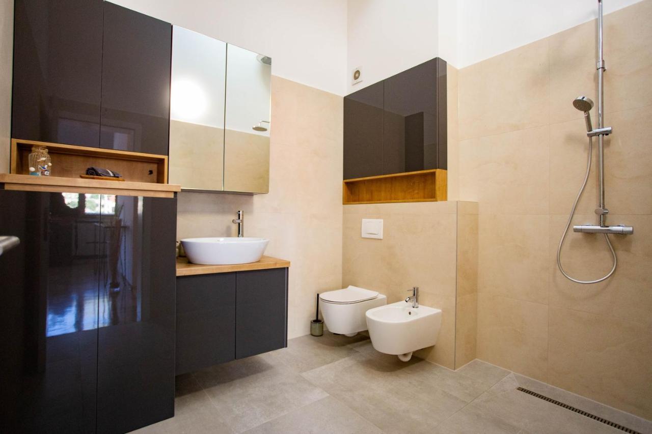 Sky Penthouse Old Bridge With Sauna And Jacuzzi Mostar Eksteriør billede